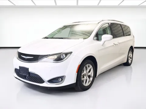 White 2018 Chrysler Pacifica Touring L Plus for sale in Montclair, CA