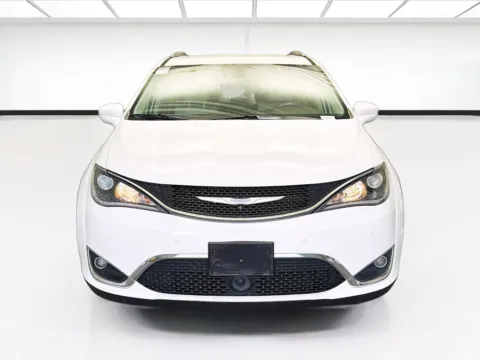 Photos of 2018 Chrysler Pacifica Touring L Plus for sale in Montclair, CA at STG Montclair