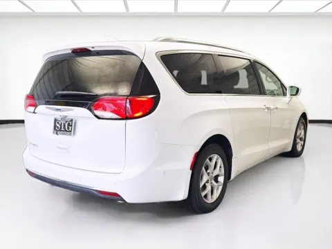 More photos of 2018 Chrysler Pacifica Touring L Plus at STG Montclair, CA