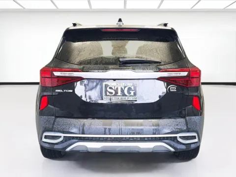 More photos of 2023 Kia Seltos S at STG Montclair, CA