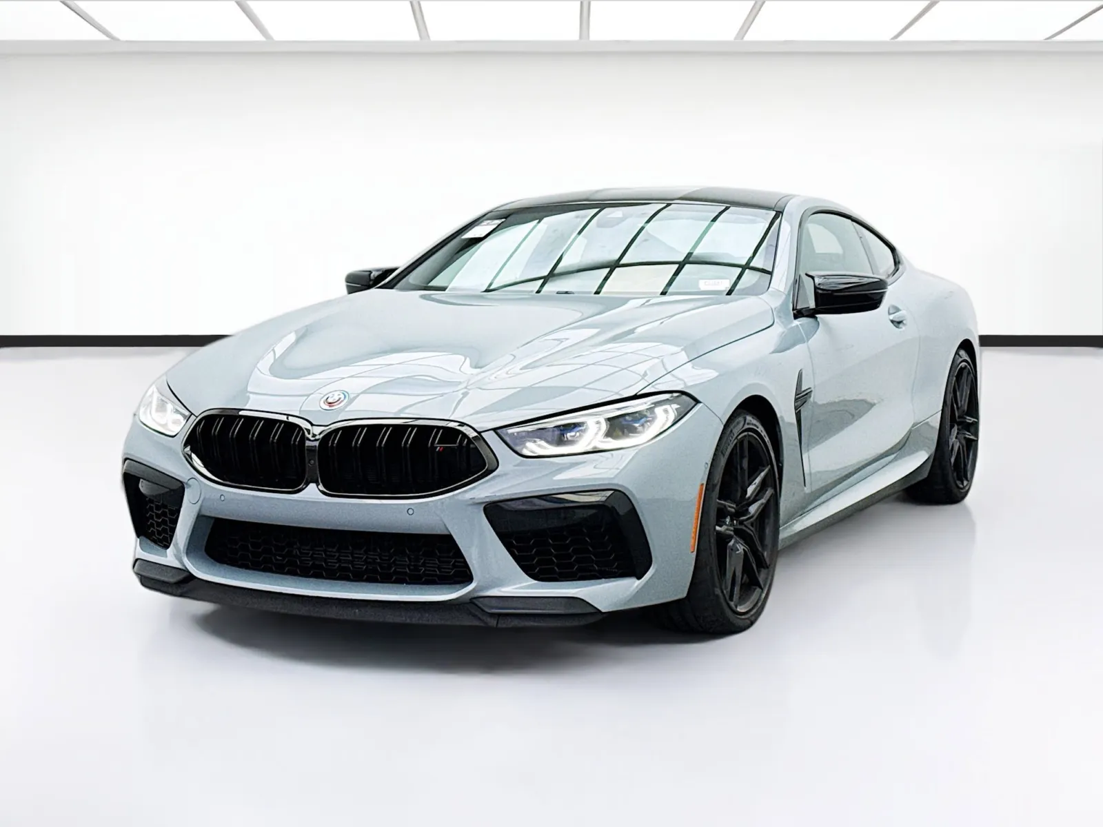 2023 BMW M8 Competition's photo