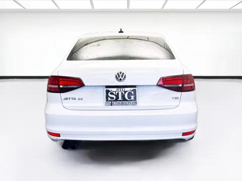 More photos of 2018 Volkswagen Jetta at STG Montclair, CA