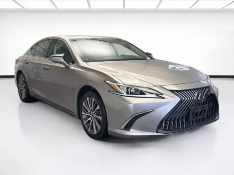 Another view of 2019 Lexus ES 350 Luxury for sale in Montclair, CA at STG Montclair