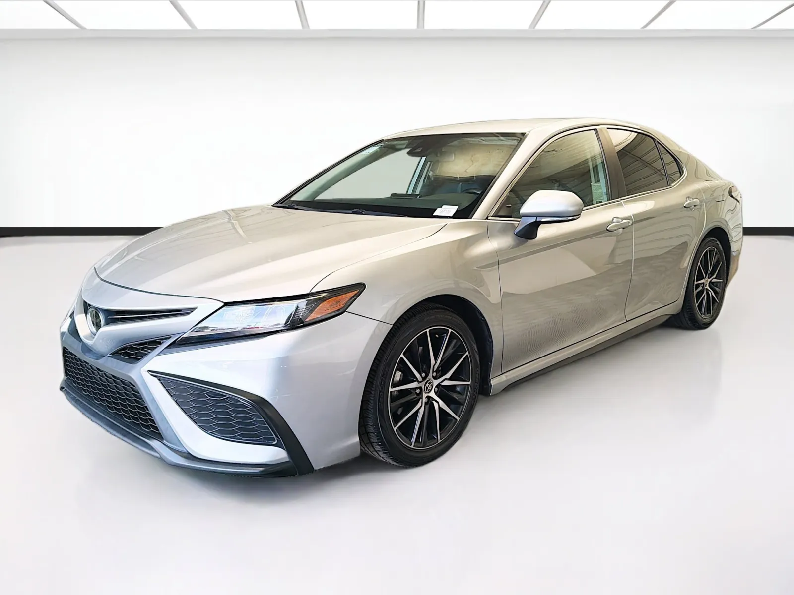 Silver 2022 Toyota Camry SE for sale in Montclair, CA