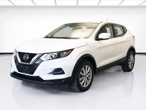 More photos of 2022 Nissan Rogue Sport S at STG Montclair, CA