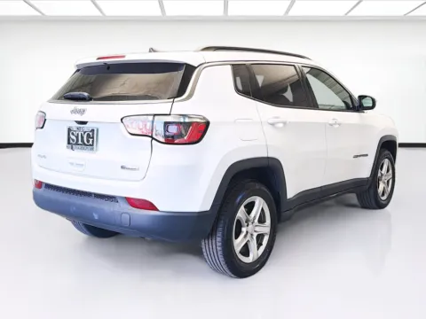 More photos of 2024 Jeep Compass Latitude at STG Montclair, CA