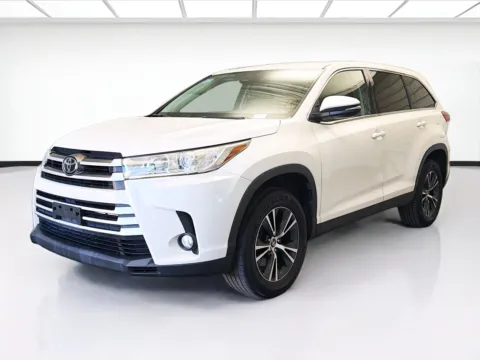 White 2019 Toyota Highlander LE Plus for sale in Montclair, CA