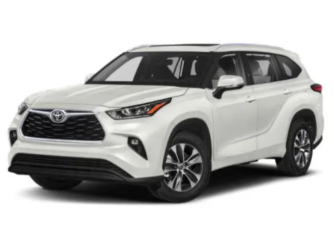 Black 2021 Toyota Highlander XLE for sale in Montclair, CA