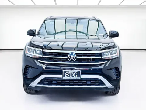 Photos of 2020 Volkswagen Atlas Cross Sport 2.0T SE 4Motion for sale in Montclair, CA at STG Montclair