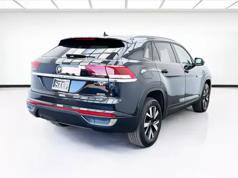 More photos of 2020 Volkswagen Atlas Cross Sport 2.0T SE 4Motion at STG Montclair, CA