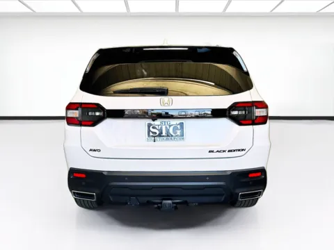 More photos of 2025 Honda Pilot Black Edition at STG Montclair, CA