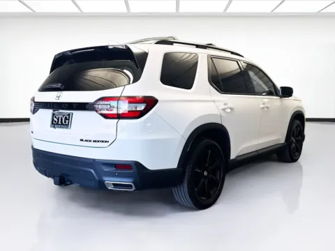 More photos of 2025 Honda Pilot Black Edition at STG Montclair, CA