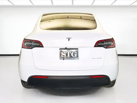 More photos of 2022 Tesla Model Y Long Range at STG Montclair, CA