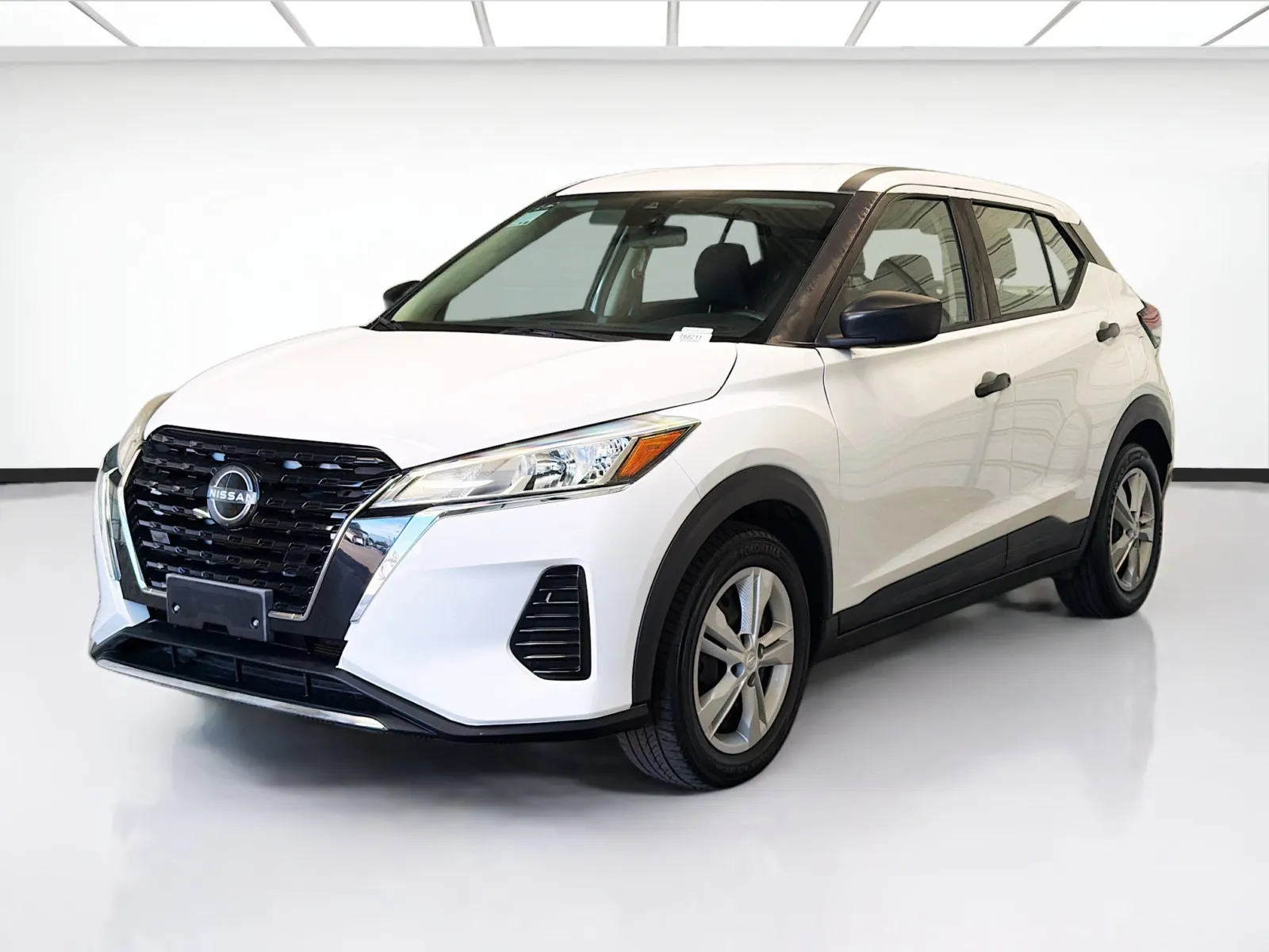 White 2023 Nissan Kicks S for sale in Montclair, CA