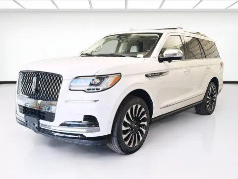 White 2023 Lincoln Navigator Black Label for sale in Montclair, CA