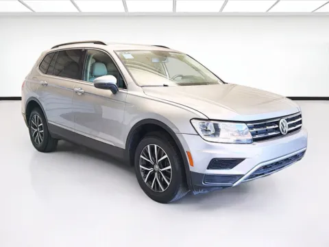 Another view of 2020 Volkswagen Tiguan 2.0T SE for sale in Montclair, CA at STG Montclair