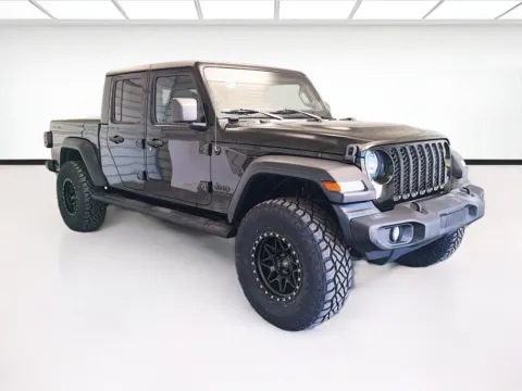 Another view of 2020 Jeep Gladiator Sport for sale in Montclair, CA at STG Montclair