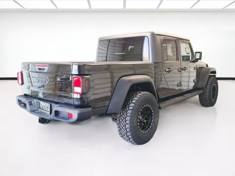 More photos of 2020 Jeep Gladiator Sport at STG Montclair, CA