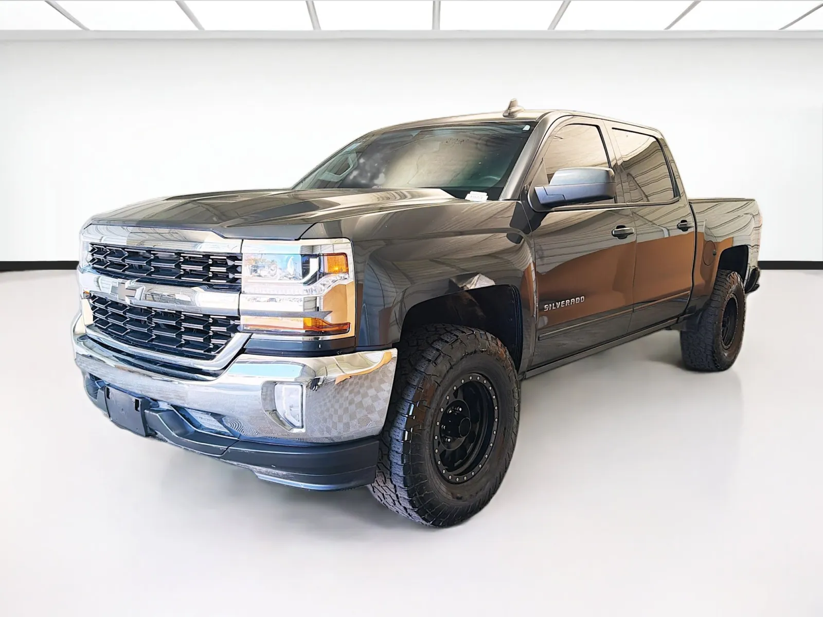 Gray 2017 Chevrolet Silverado 1500 LT LT1 for sale in Montclair, CA