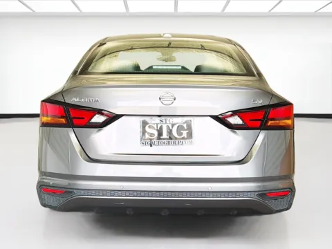 More photos of 2022 Nissan Altima 2.5 SV at STG Montclair, CA