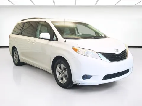 Another view of 2014 Toyota Sienna L 7 Passenger for sale in Montclair, CA at STG Montclair
