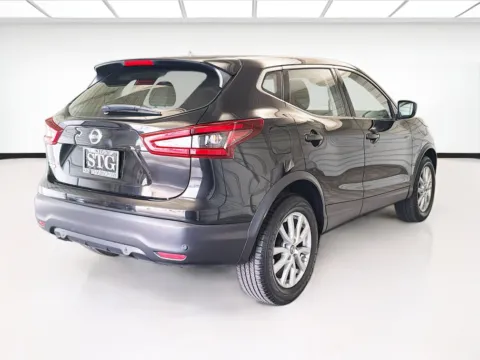 More photos of 2021 Nissan Rogue Sport S at STG Montclair, CA