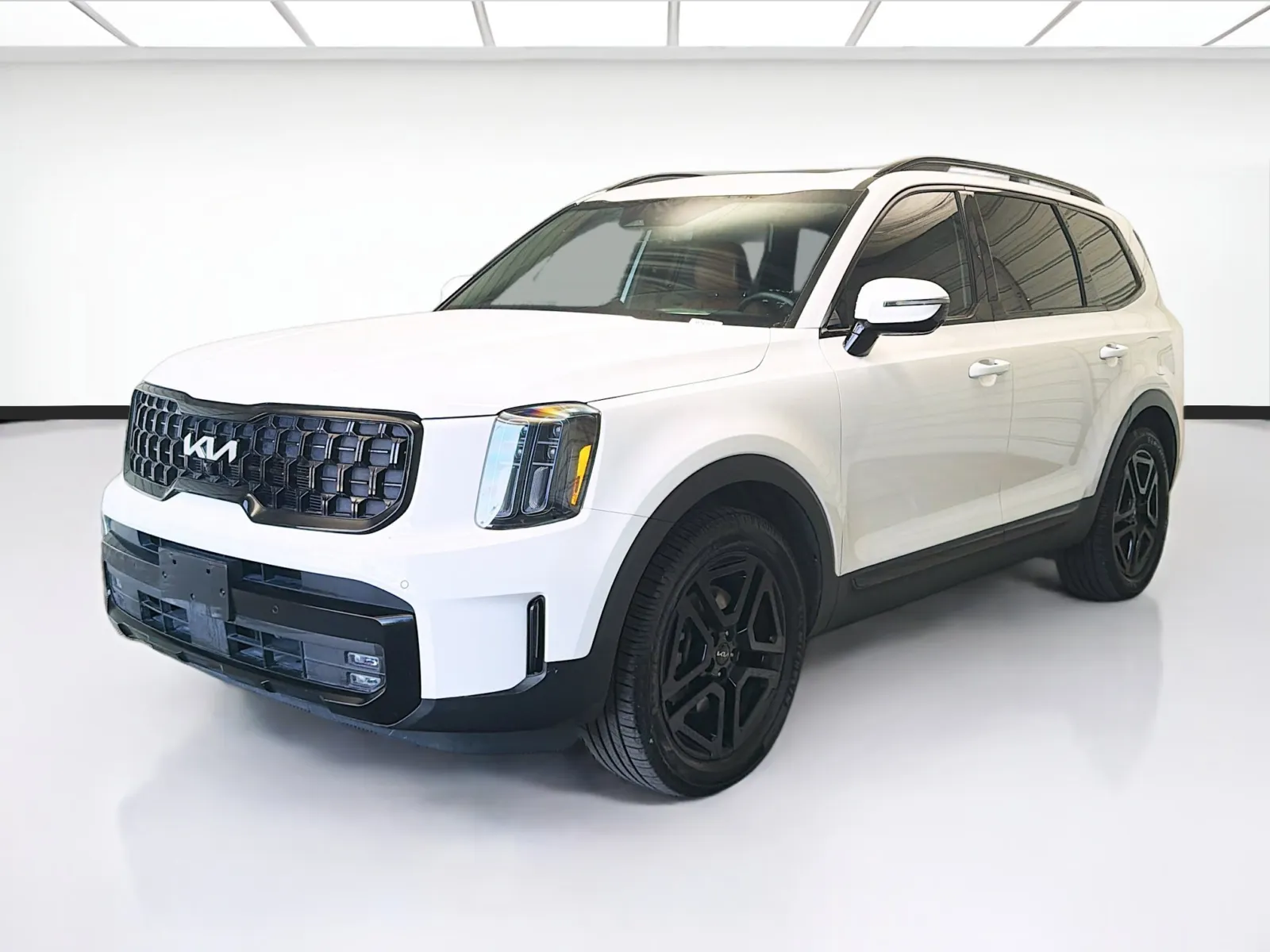 White 2024 Kia Telluride SX-Prestige X-Line for sale in Montclair, CA