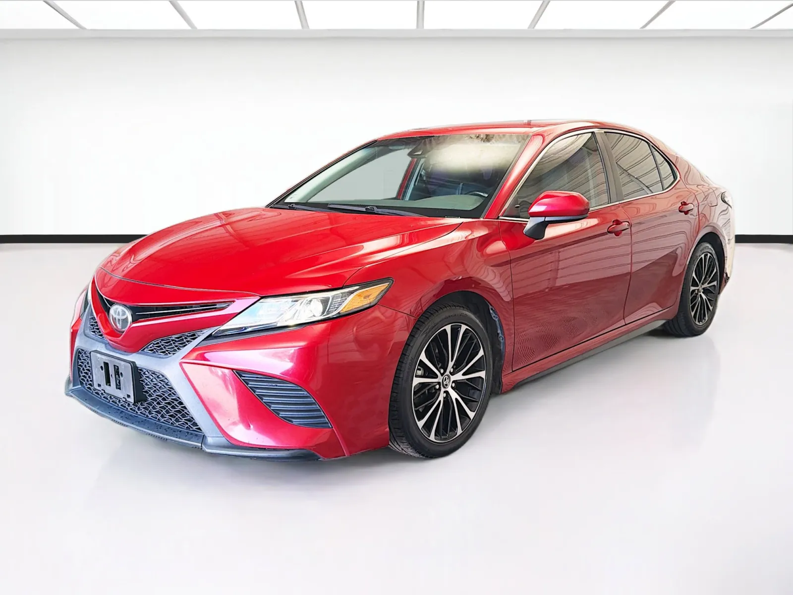 Red 2019 Toyota Camry SE for sale in Montclair, CA