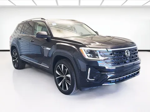 Another view of 2025 Volkswagen Atlas 2.0T SEL Premium R-Line for sale in Montclair, CA at STG Montclair