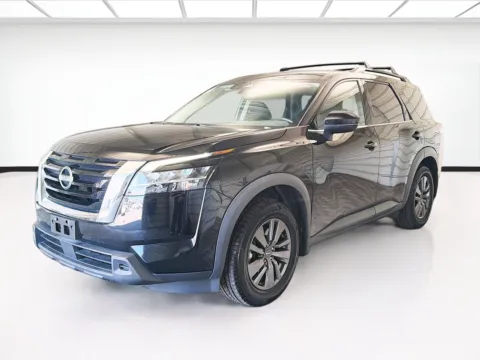 Black 2022 Nissan Pathfinder SV for sale in Montclair, CA