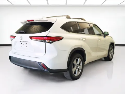 More photos of 2021 Toyota Highlander L at STG Montclair, CA