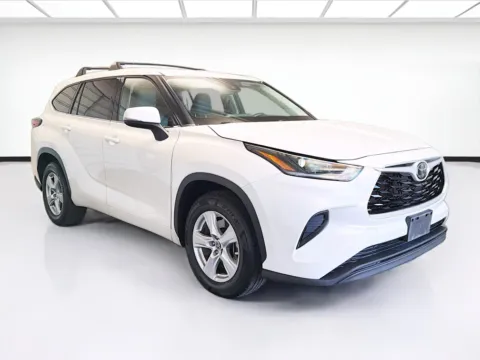Another view of 2021 Toyota Highlander L for sale in Montclair, CA at STG Montclair