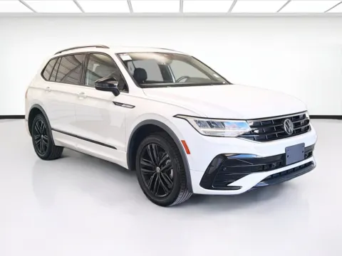 Another view of 2022 Volkswagen Tiguan 2.0T SE R-Line Black for sale in Montclair, CA at STG Montclair