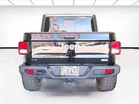 More photos of 2022 Jeep Gladiator Overland at STG Montclair, CA