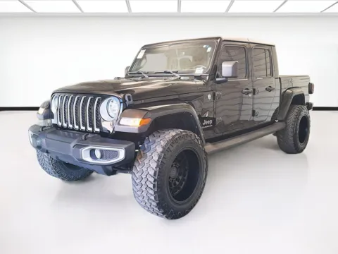 Black 2022 Jeep Gladiator Overland for sale in Montclair, CA