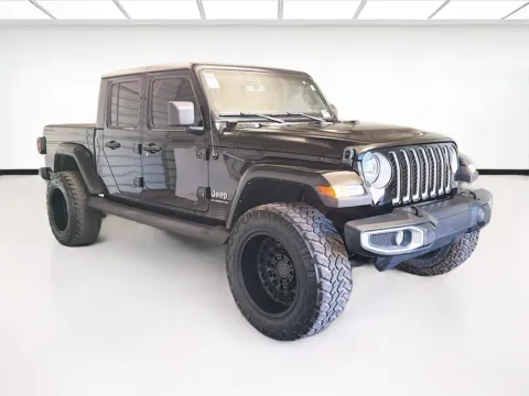Another view of 2022 Jeep Gladiator Overland for sale in Montclair, CA at STG Montclair