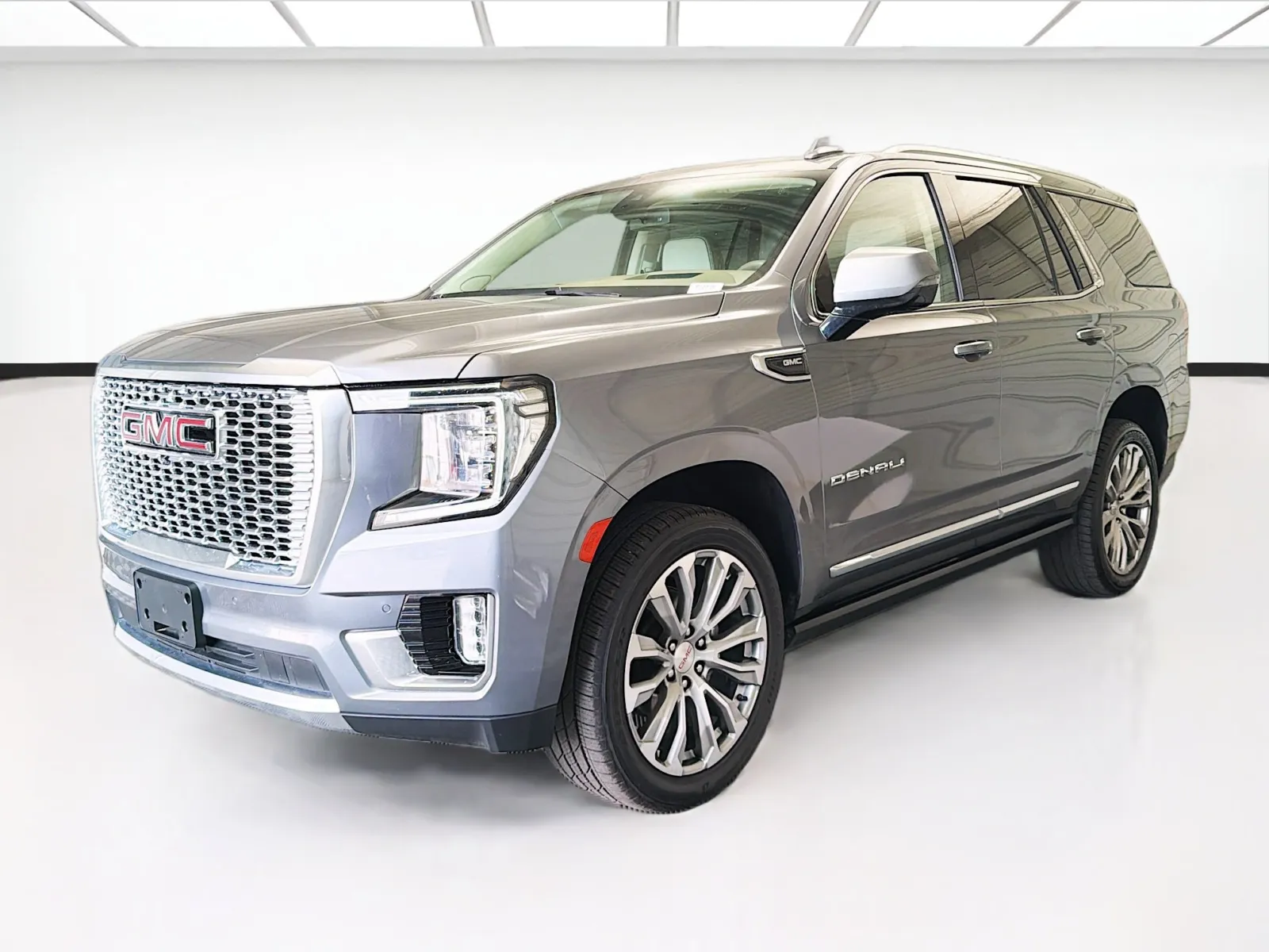 Gray 2022 GMC Yukon Denali for sale in Montclair, CA