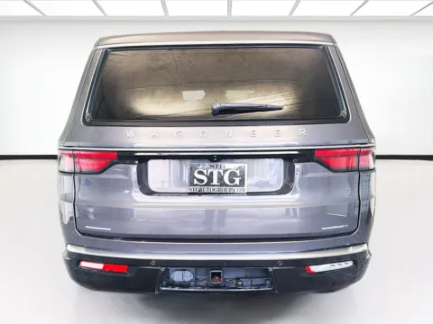 More photos of 2022 Jeep Wagoneer Series II at STG Montclair, CA
