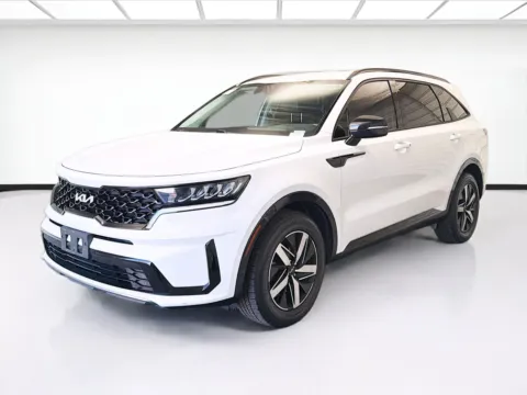 White 2023 Kia Sorento S for sale in Montclair, CA