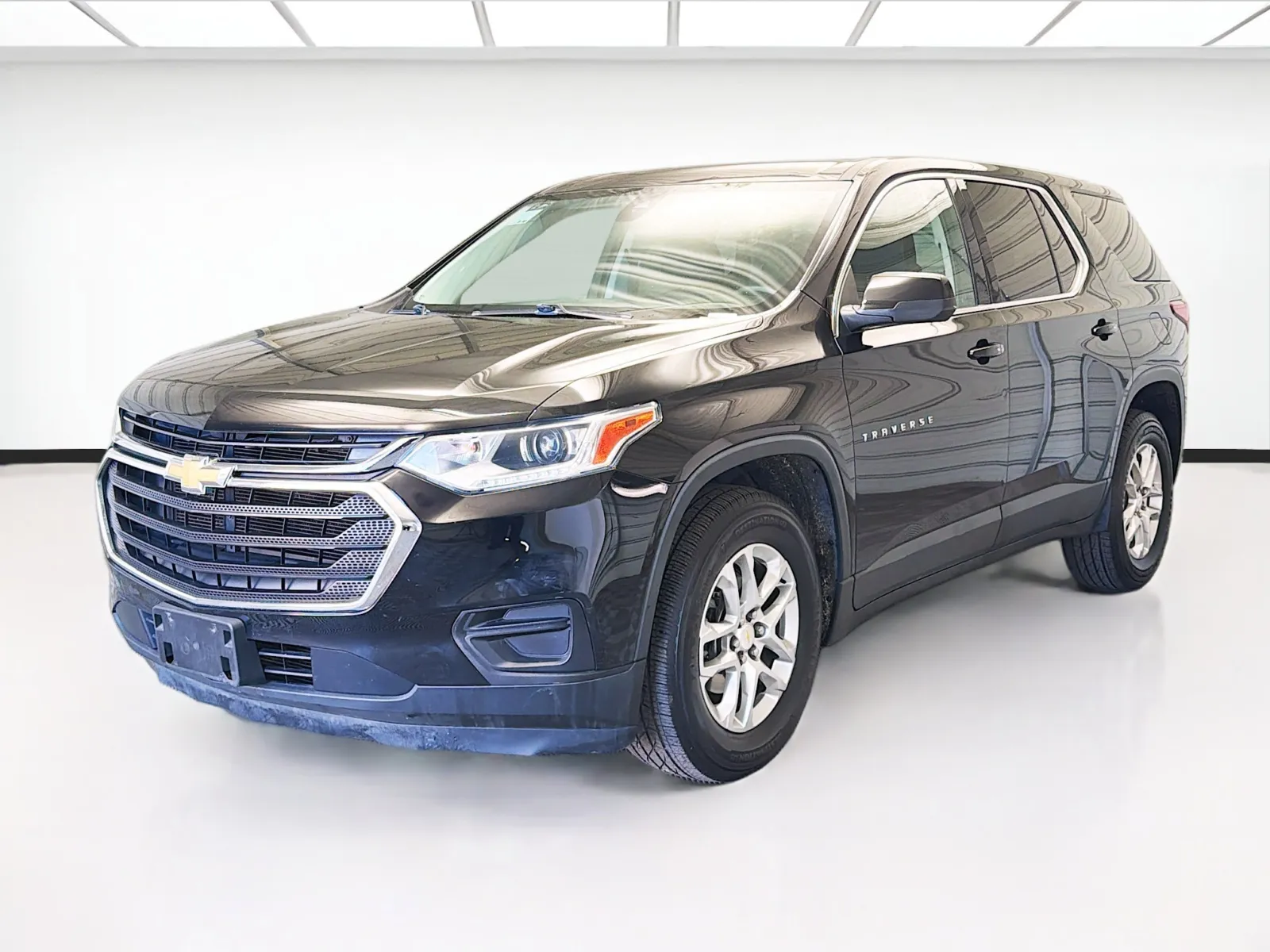 Black 2021 Chevrolet Traverse LS w/1FL for sale in Montclair, CA