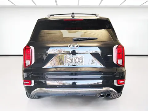 More photos of 2020 Hyundai Palisade Limited at STG Montclair, CA