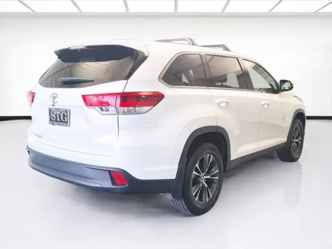 More photos of 2019 Toyota Highlander LE at STG Montclair, CA