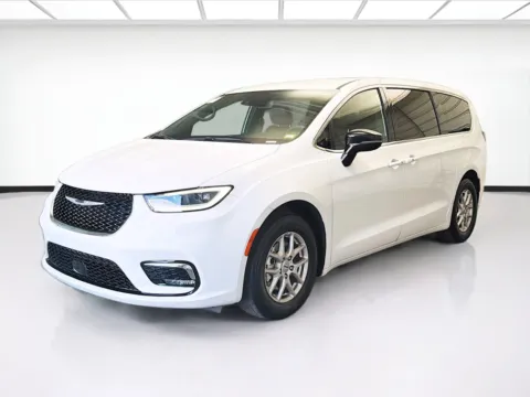 White 2025 Chrysler Pacifica Select for sale in Montclair, CA