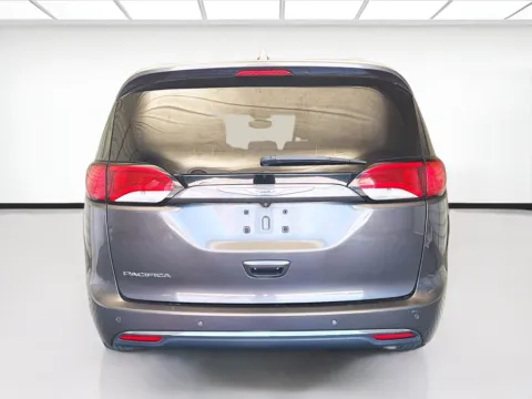 More photos of 2017 Chrysler Pacifica Touring L at STG Montclair, CA