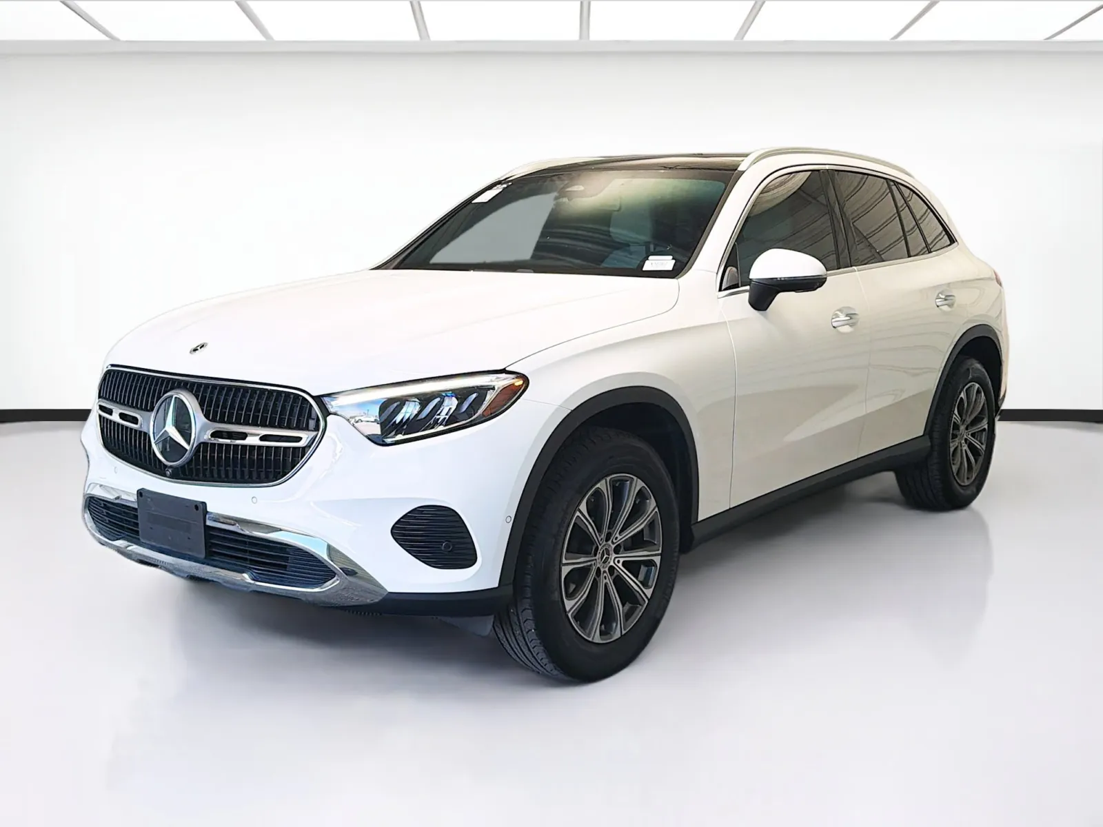 White 2024 Mercedes-Benz GLC 300 for sale in Montclair, CA