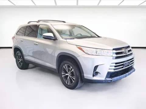 Another view of 2019 Toyota Highlander LE for sale in Montclair, CA at STG Montclair