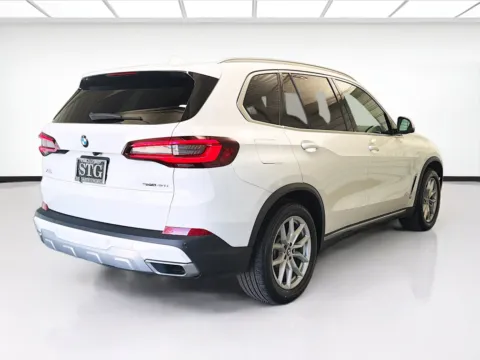 More photos of 2020 BMW X5 sDrive40i at STG Montclair, CA