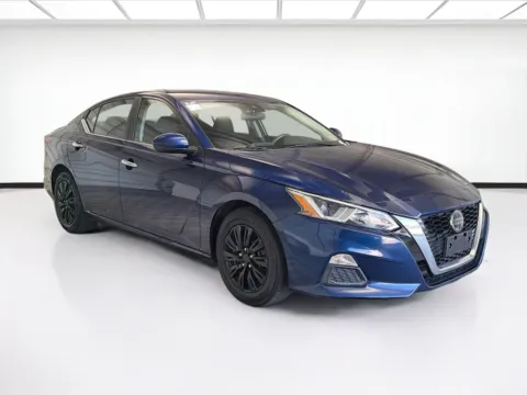 Another view of 2021 Nissan Altima 2.5 S for sale in Montclair, CA at STG Montclair