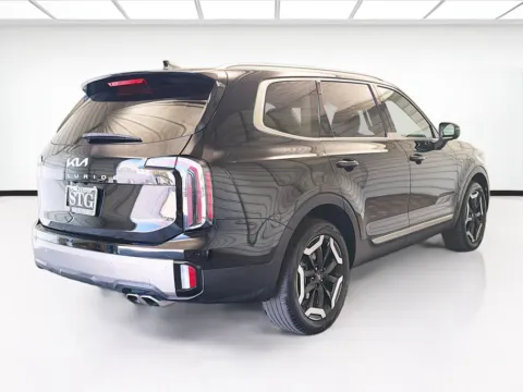 More photos of 2025 Kia Telluride EX at STG Montclair, CA