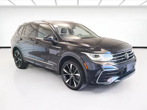 Another view of 2023 Volkswagen Tiguan 2.0T SEL R-Line for sale in Montclair, CA at STG Montclair